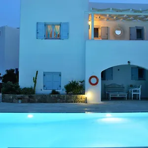 Blue Heart Mykonos Up To 10 People Location Mykonos Town